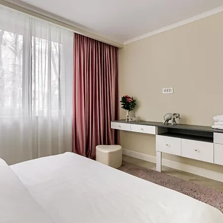Sika Deluxe Apartment Arad Extérieur photo
