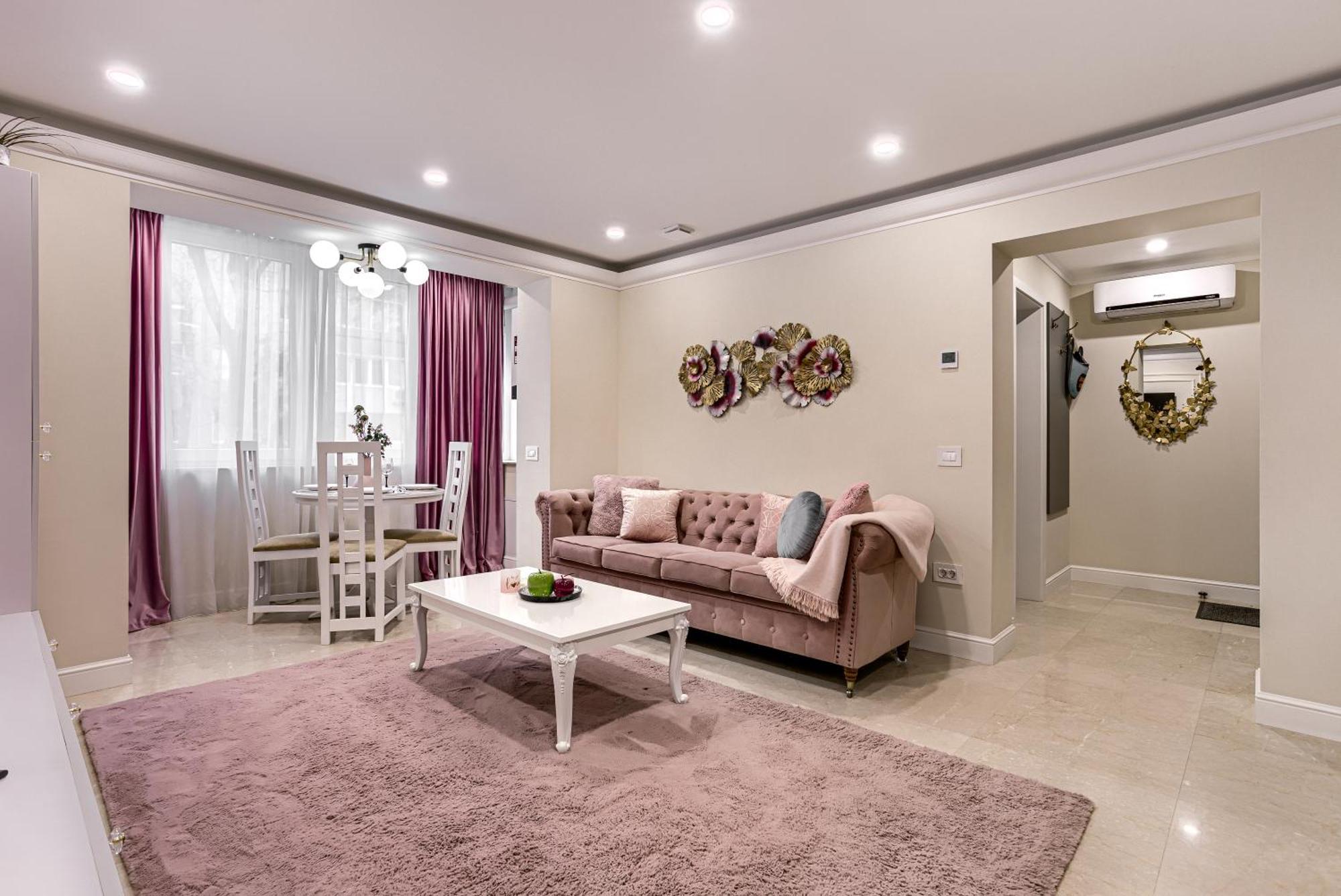 Sika Deluxe * Arad